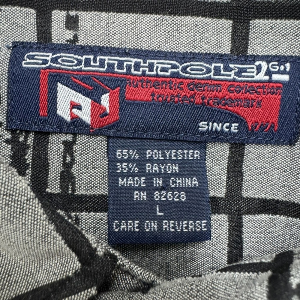 Southpole Button Up Shirt Men L Gray Black Grid Monogram Y2K Streetwear Baggy - Picture 3 of 6